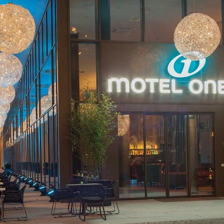 Motel One Dresden Am Zwinger Bagian luar foto