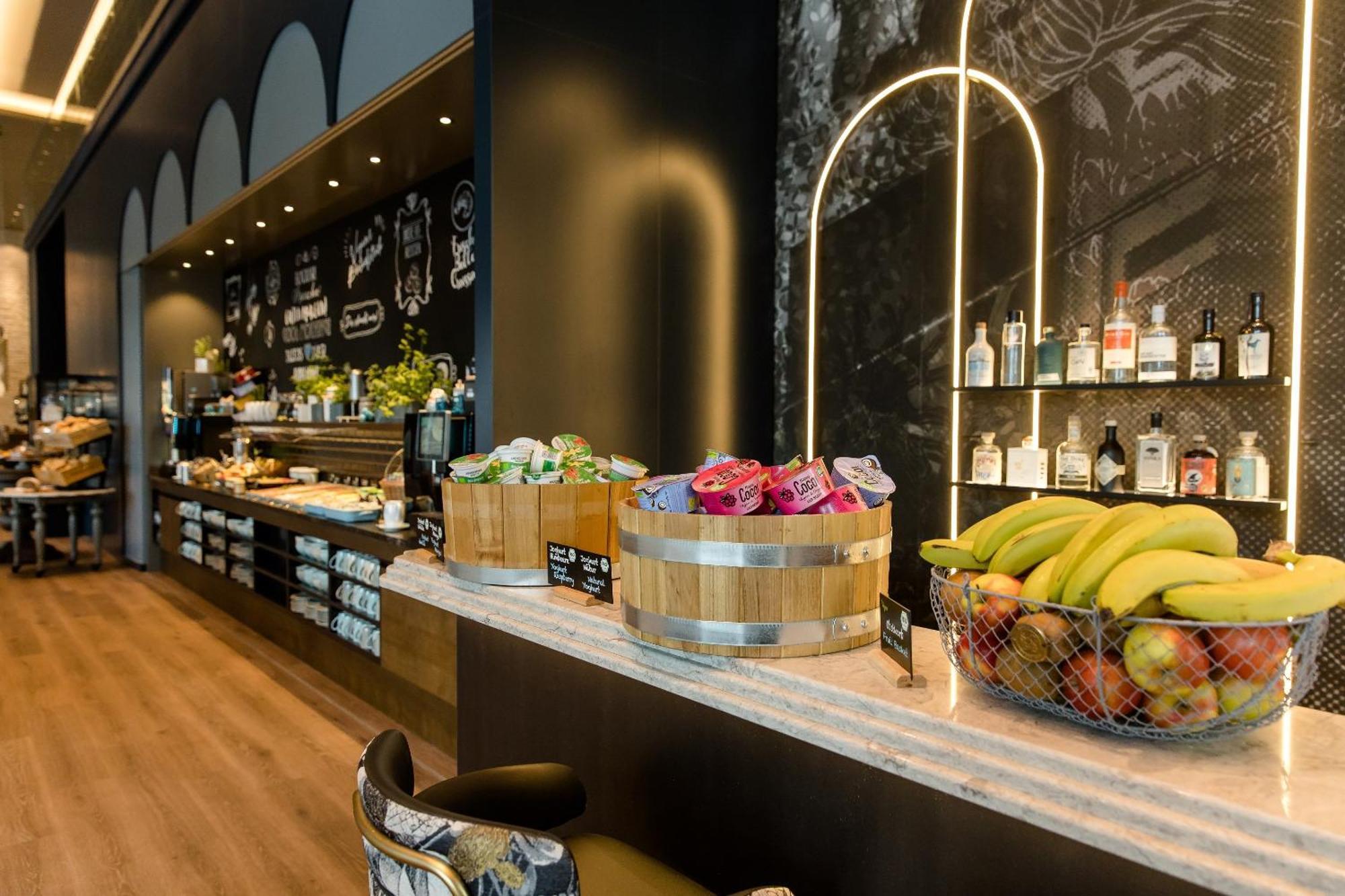 Motel One Dresden Am Zwinger Bagian luar foto