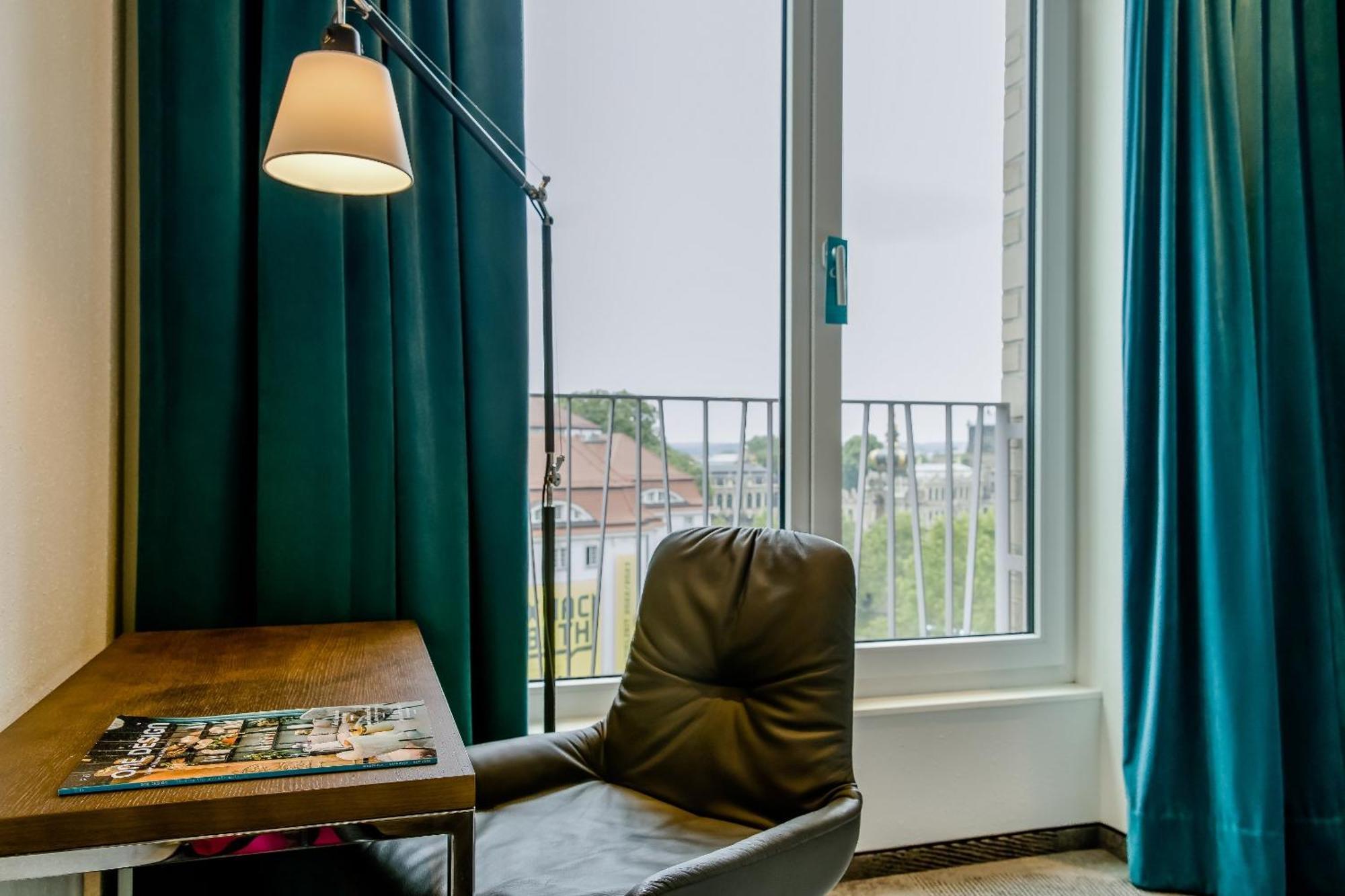 Motel One Dresden Am Zwinger Bagian luar foto