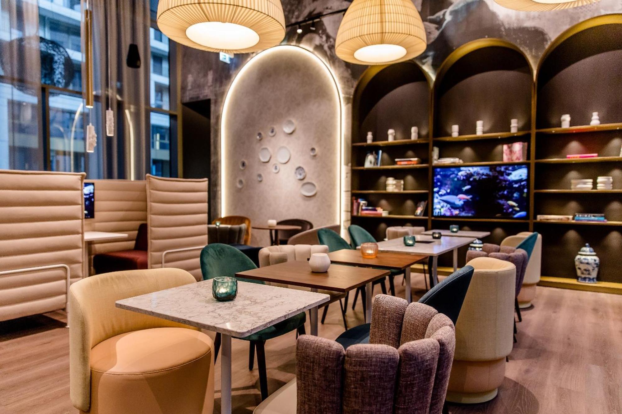 Motel One Dresden Am Zwinger Bagian luar foto