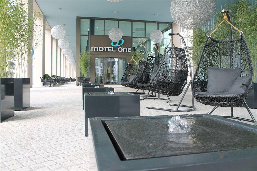 Motel One Dresden Am Zwinger Bagian luar foto